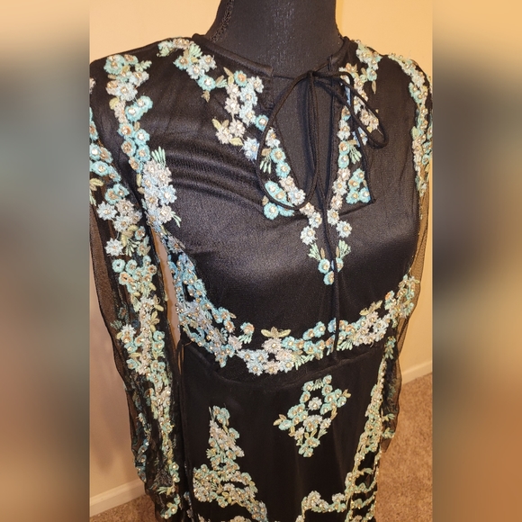 ZARA DRESS Size Medium - Picture 2 of 2